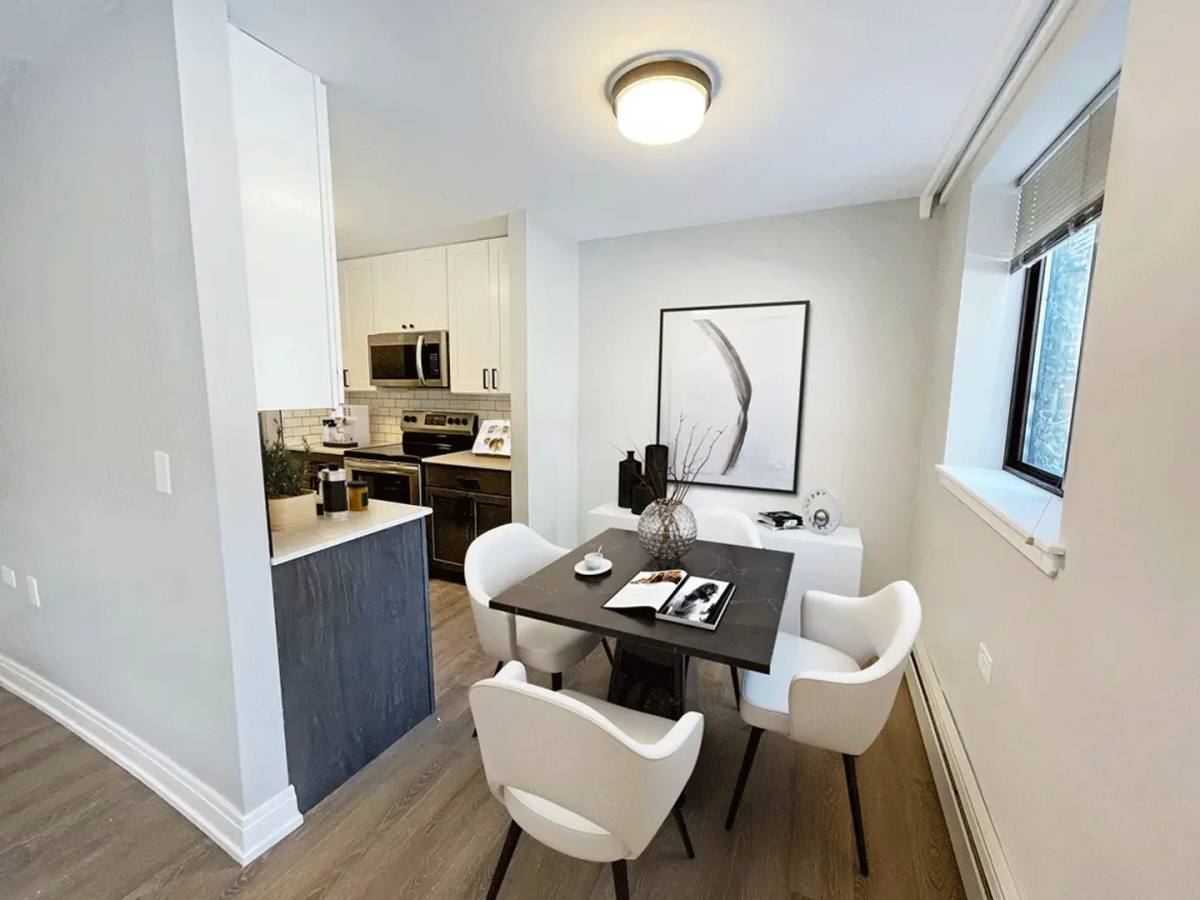 Apartment for rent at 6040 N Sheridan Rd, Chicago, IL 60660