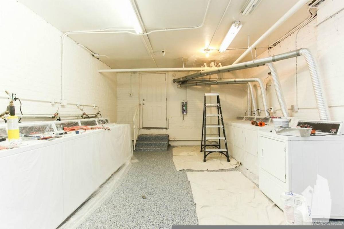 Apartment for rent at 1530 N Kedzie Ave, Chicago, IL 60651