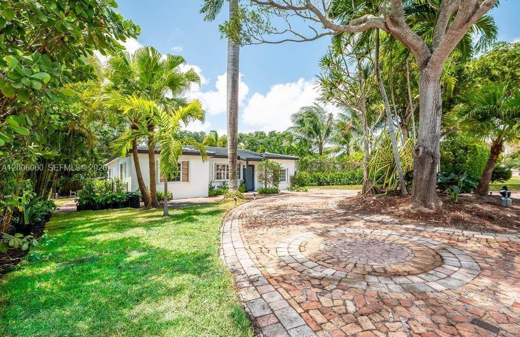 House for rent at 12223 NE 9th Ave, Miami, FL 33161