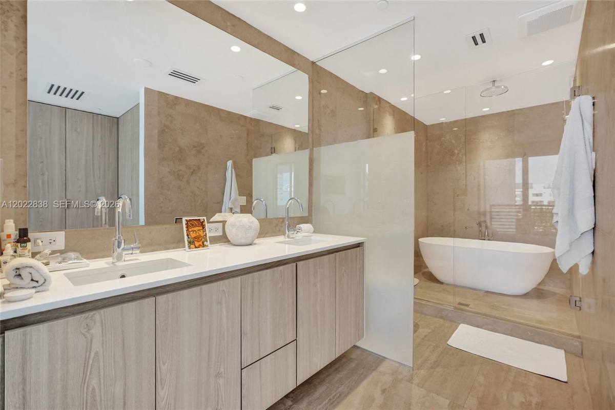 Apartment for rent at 1445 16th St #4, Miami Beach, FL 33139