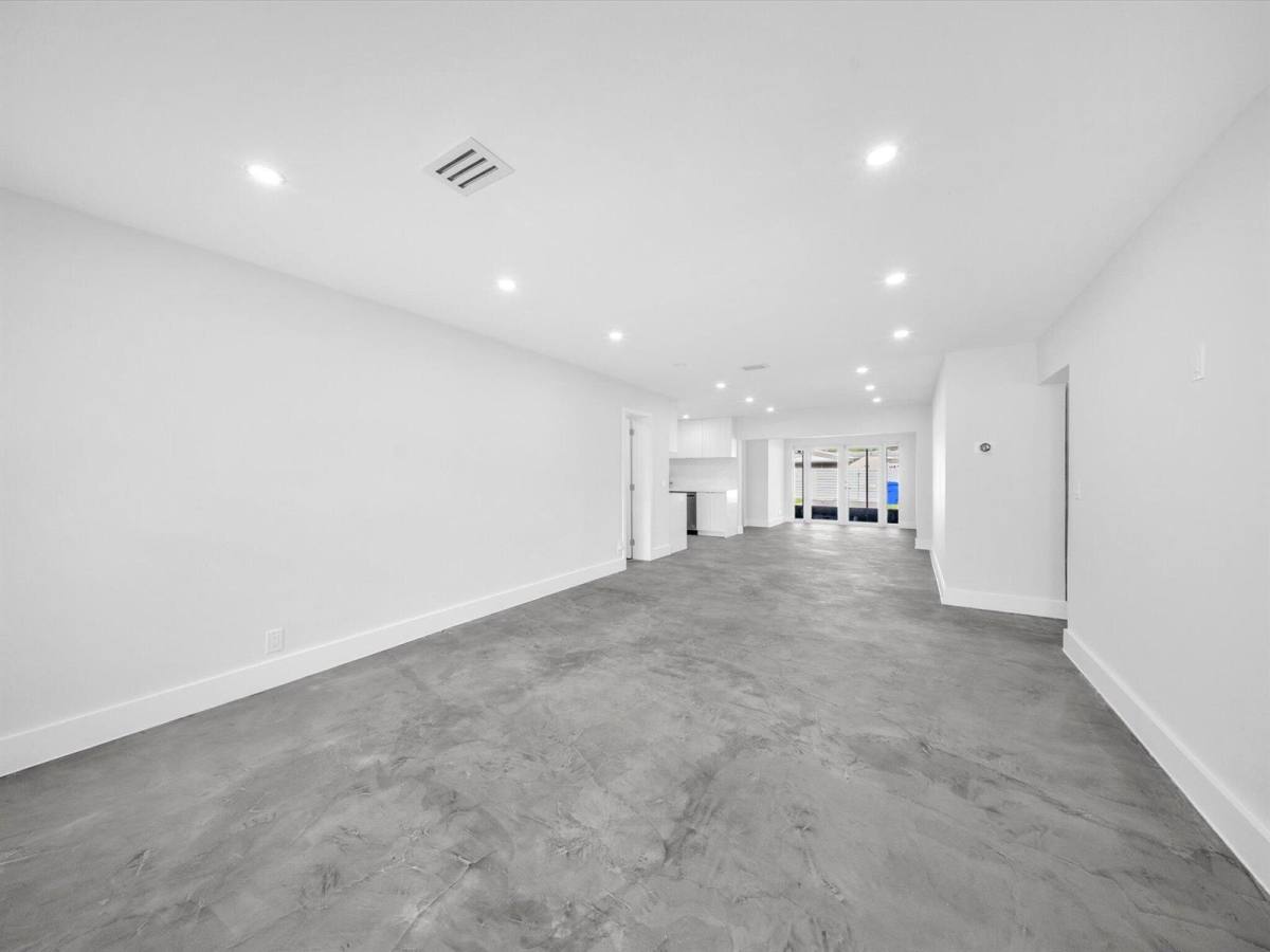 House for rent at 1721 N 16th Court, Hollywood, FL 33020