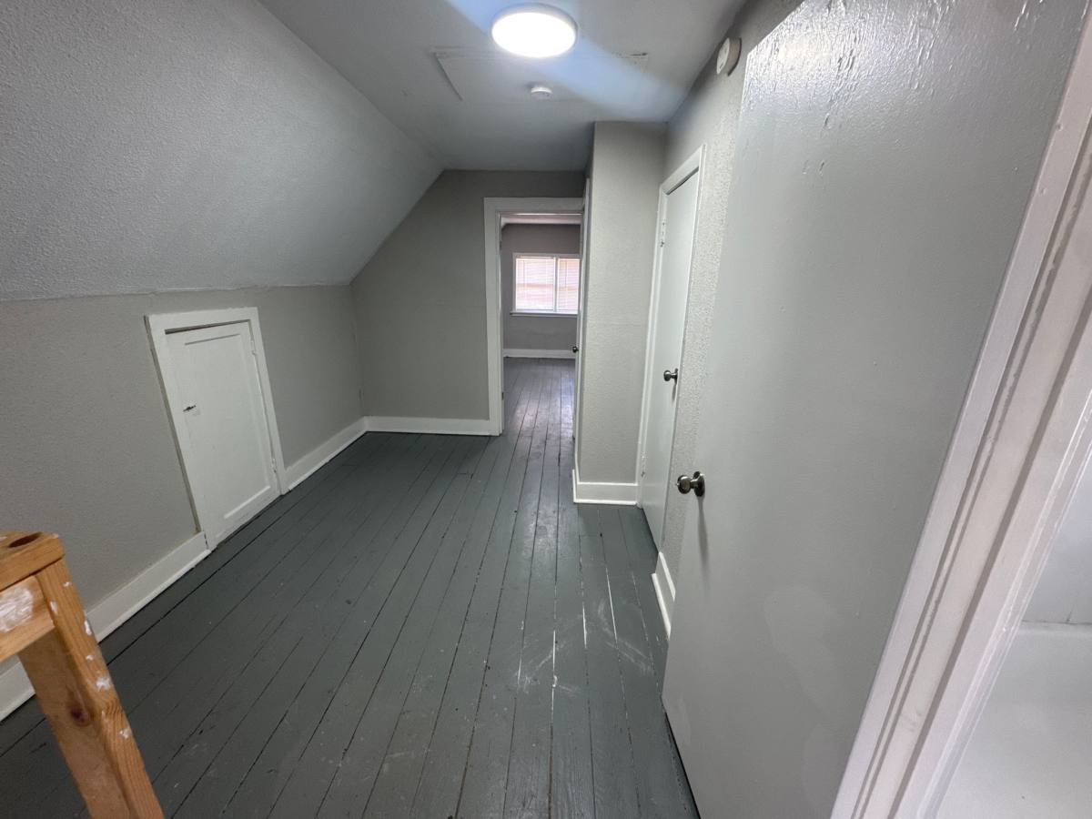 House for rent at 265 W 107th St, Chicago, IL 60628