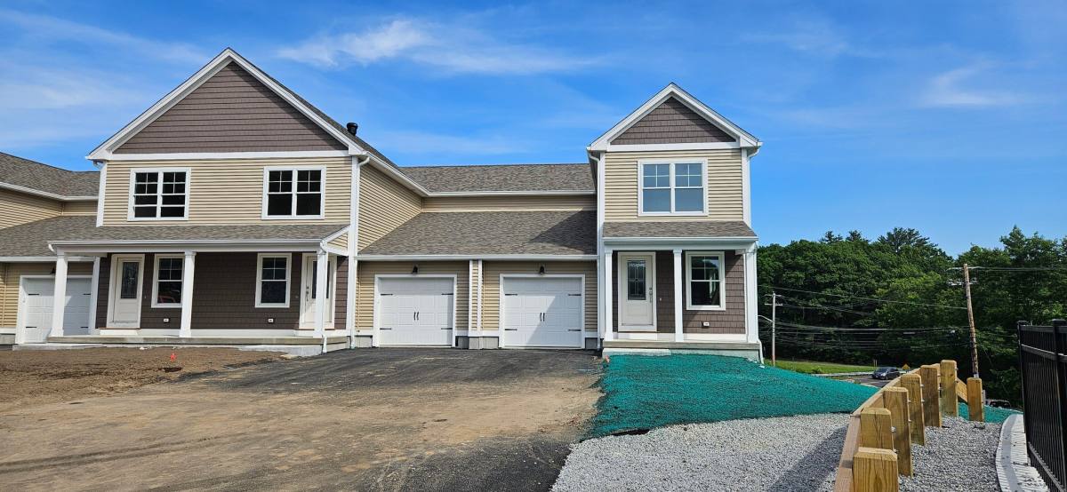 Condo for rent at 719 Putnam Pike, Greenville, RI 02828