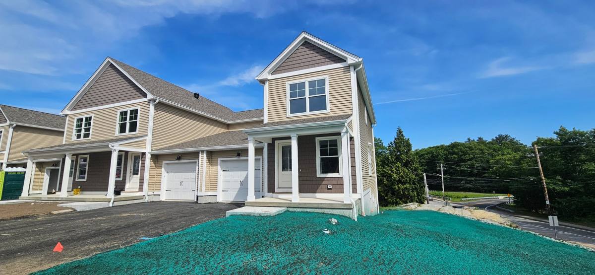 Condo for rent at 719 Putnam Pike, Greenville, RI 02828