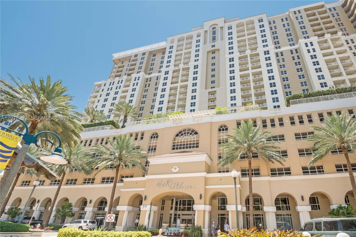 Apartment for rent at 511 SE 5 Ave, Fort Lauderdale, FL 33301