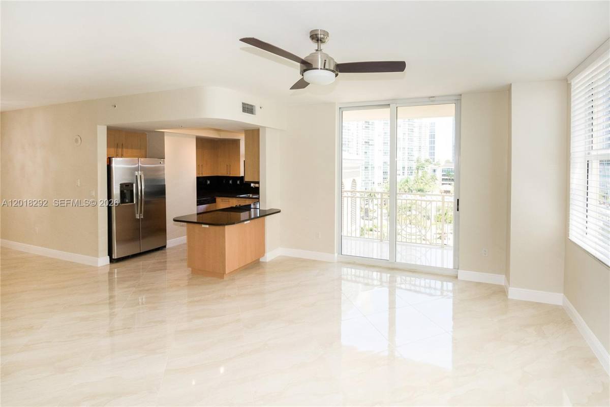 Apartment for rent at 511 SE 5 Ave, Fort Lauderdale, FL 33301
