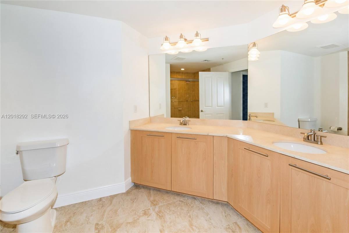 Apartment for rent at 511 SE 5 Ave, Fort Lauderdale, FL 33301