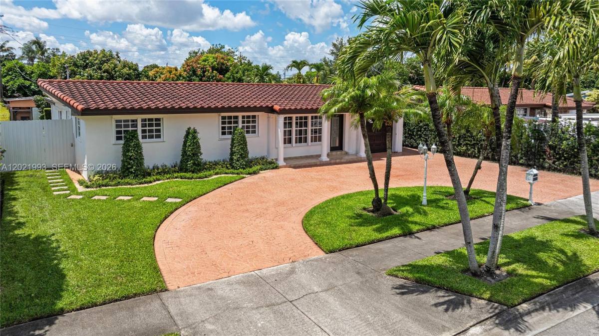 House for rent at 630 W 72nd Place, Hialeah, FL 33014