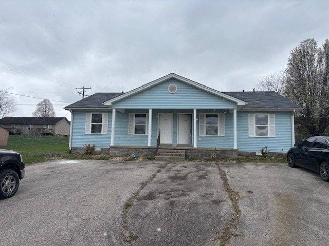 Apartment for rent at 123 Village Circle #B, Glasgow, KY 42141