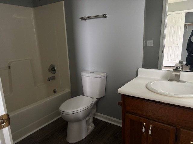 Apartment for rent at 123 Village Circle #B, Glasgow, KY 42141