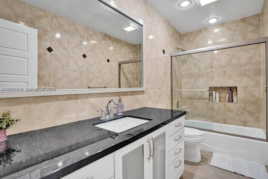 House for rent at 2001 NE 214th St, Miami, FL 33179
