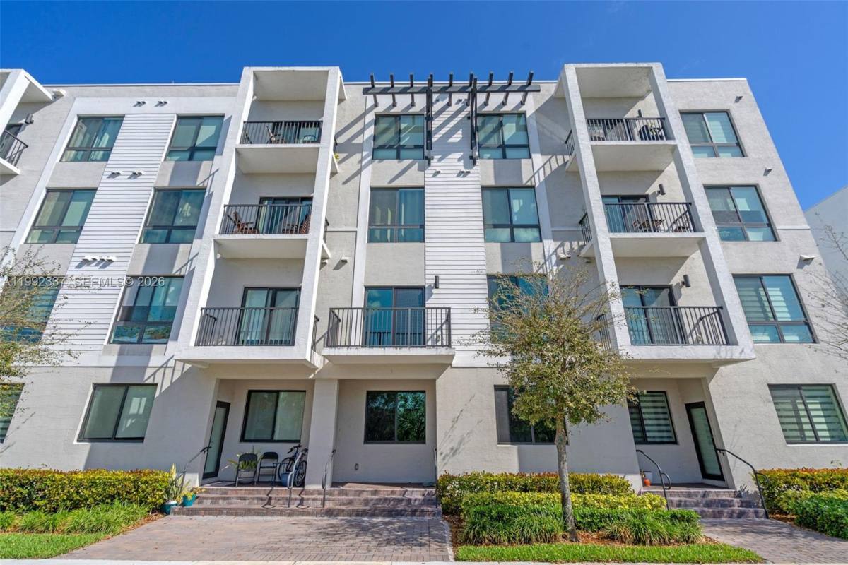 Apartment for rent at 8363 NW 41st St #1, Miami, FL 33166