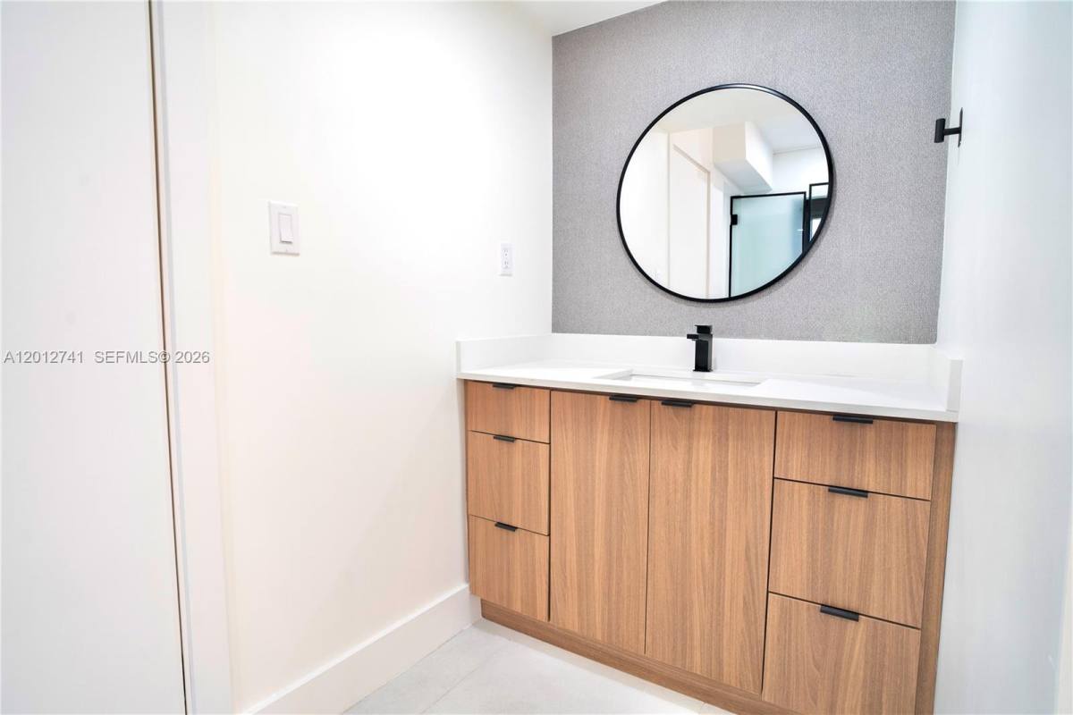 House for rent at 8811 Carlyle Ave, Miami Beach, FL 33154