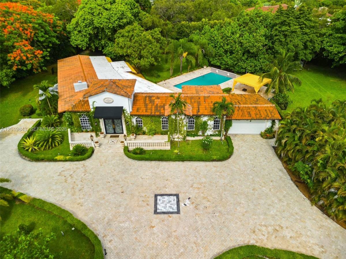 House for rent at 12300 Old Cutler Rd, Miami, FL 33156