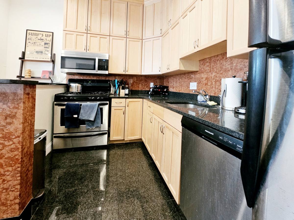 Apartment for rent at 1689 Beacon St #22, Brookline, MA 02445