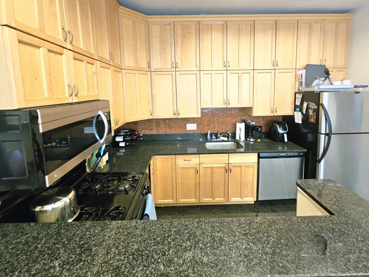 Apartment for rent at 1689 Beacon St #22, Brookline, MA 02445