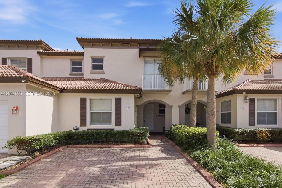 Townhouse for rent at 15282 SW 89th Terrace, Miami, FL 33196