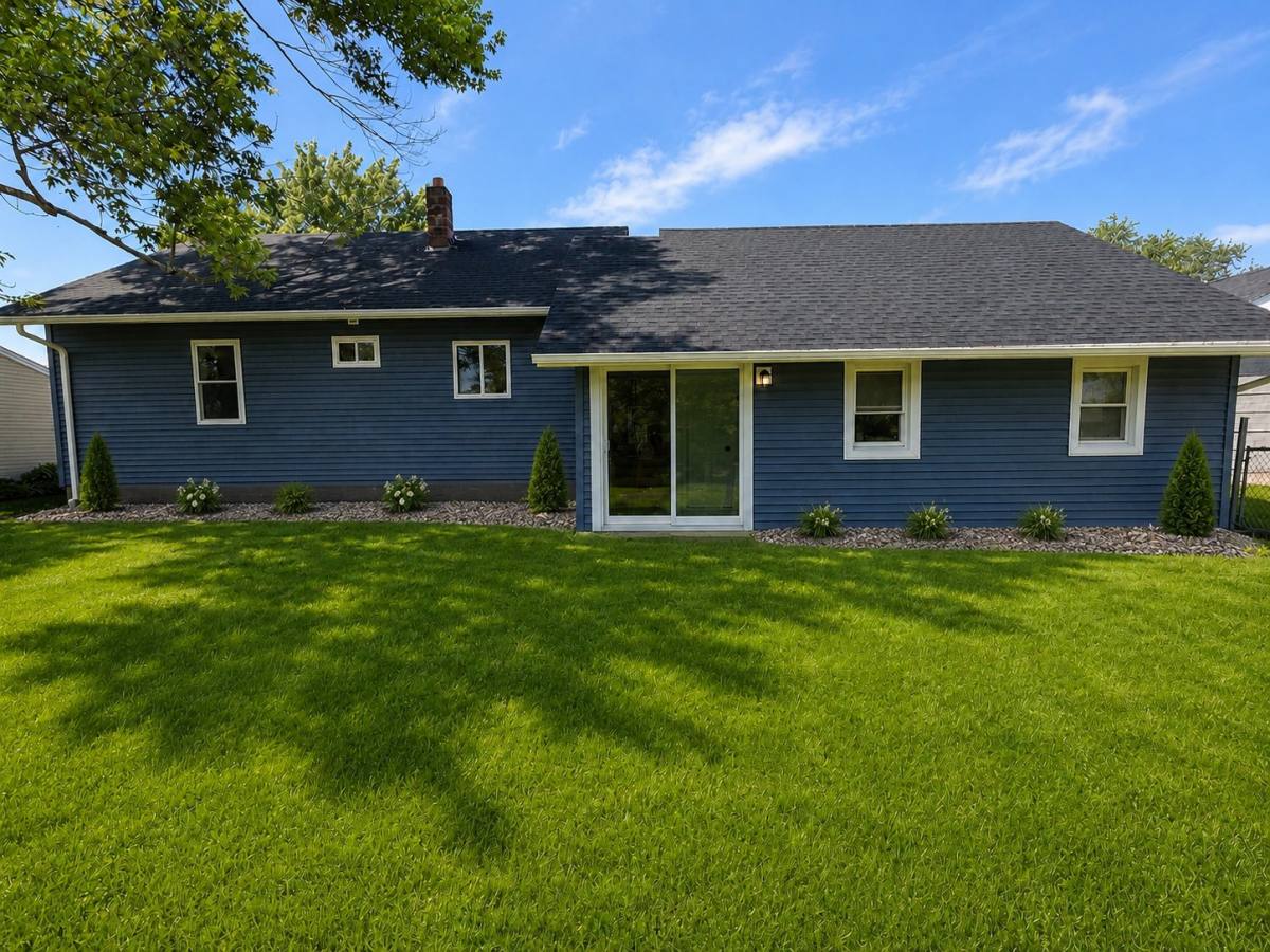 House for rent at 2760 Niagara Rd, Niagara Falls, NY 14304