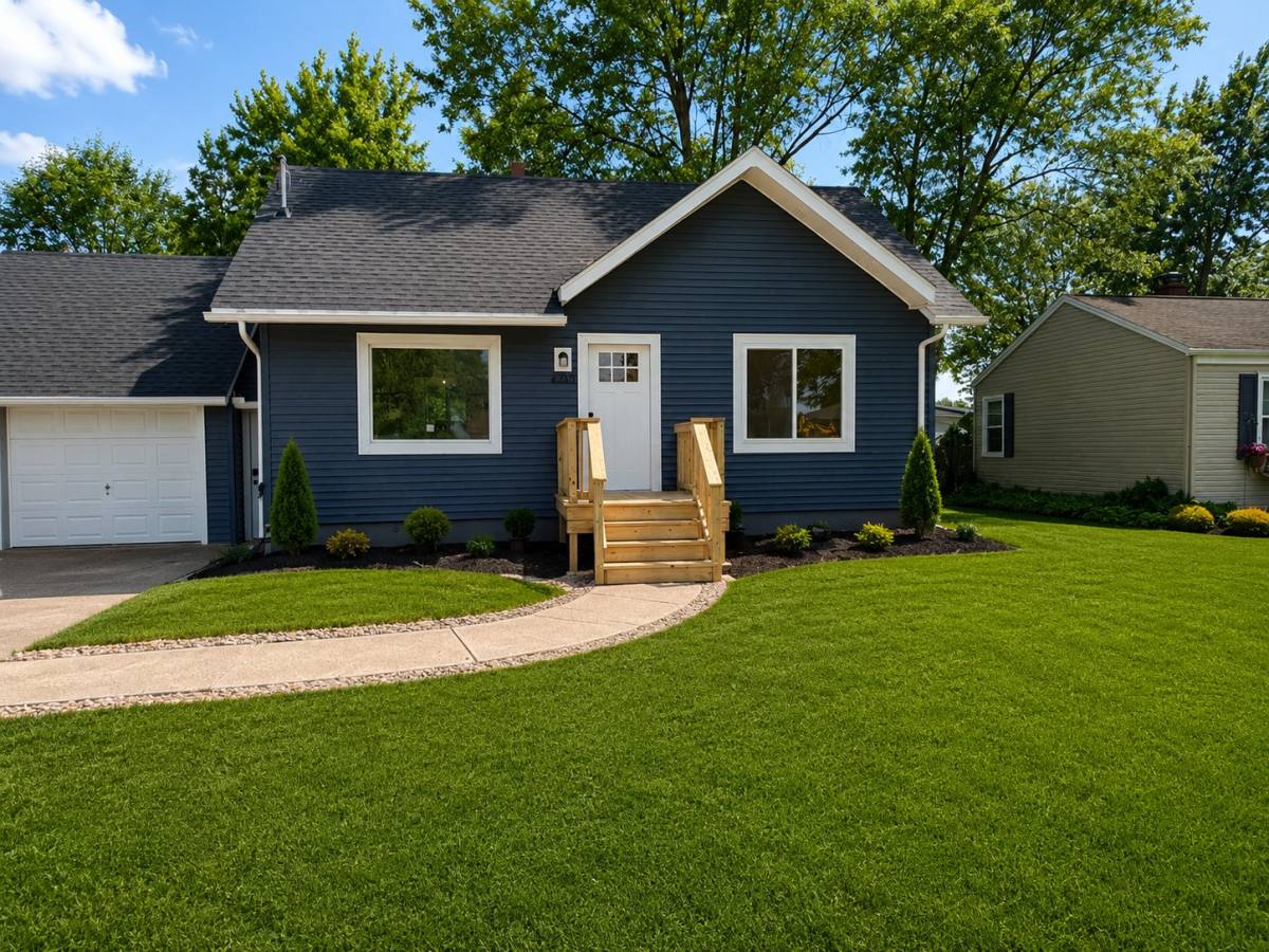 House for rent at 2760 Niagara Rd, Niagara Falls, NY 14304