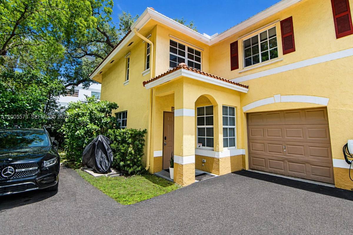 Townhouse for rent at 8940 NE 8th Ave, Miami, FL 33138