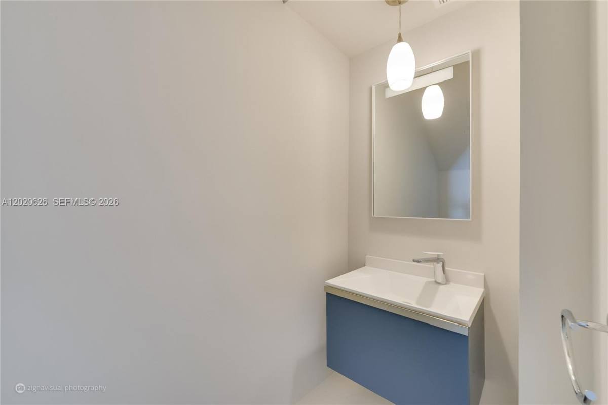 Townhouse for rent at 7701 SW 95th Terrace, Miami, FL 33156