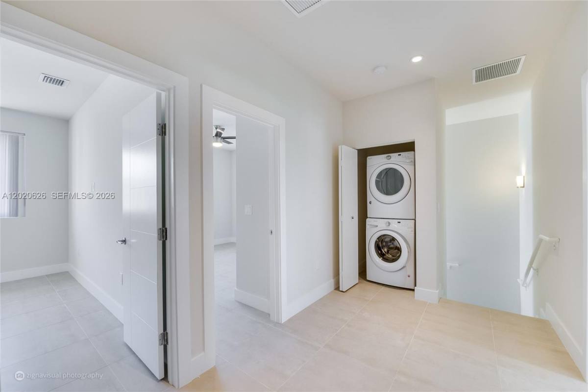 Townhouse for rent at 7701 SW 95th Terrace, Miami, FL 33156