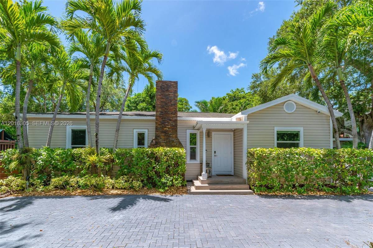 House for rent at 3610 Douglas Rd, Miami, FL 33133