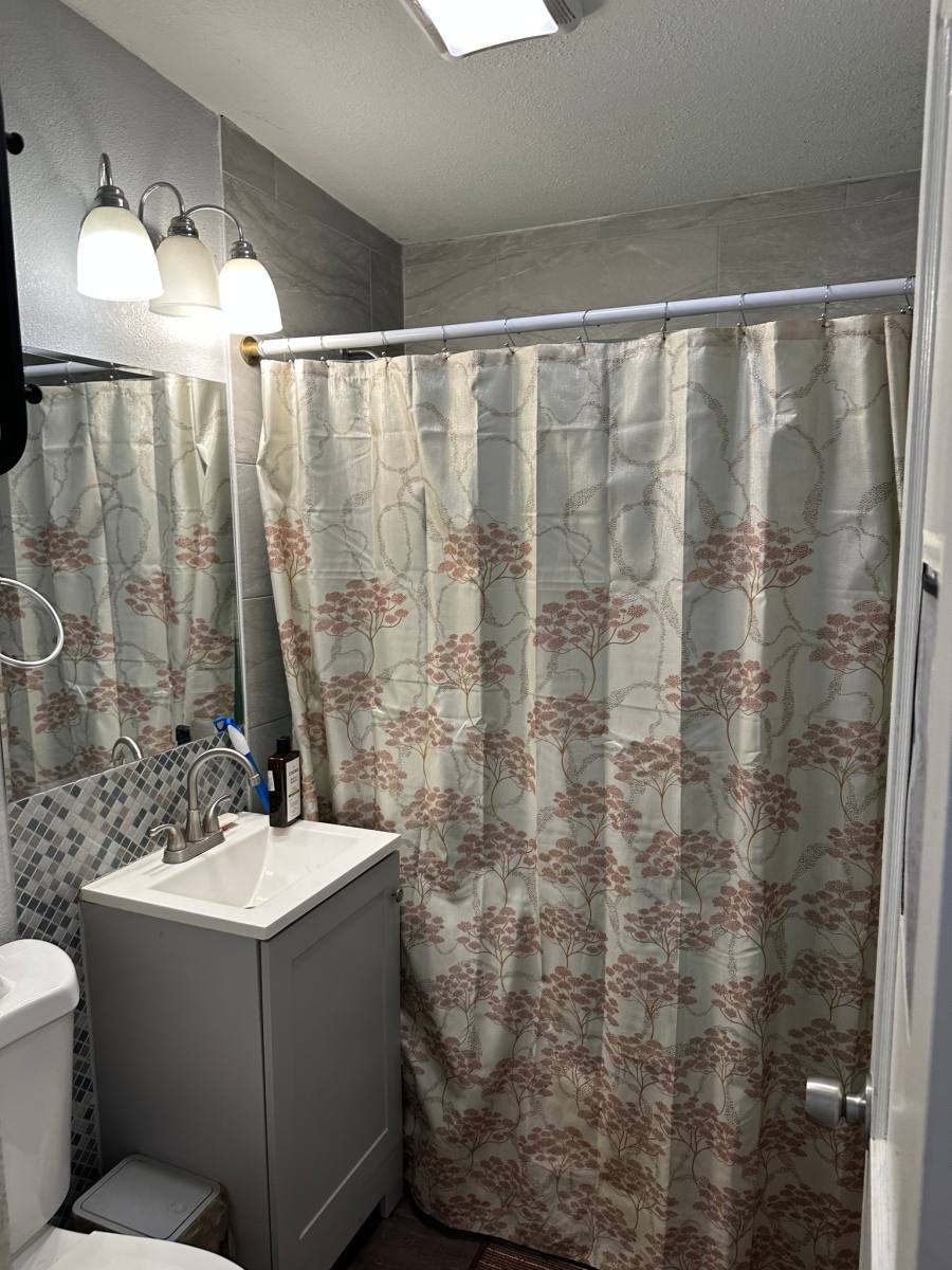 House for rent at 10529 Keuka Dr, Jacksonville, FL 32218