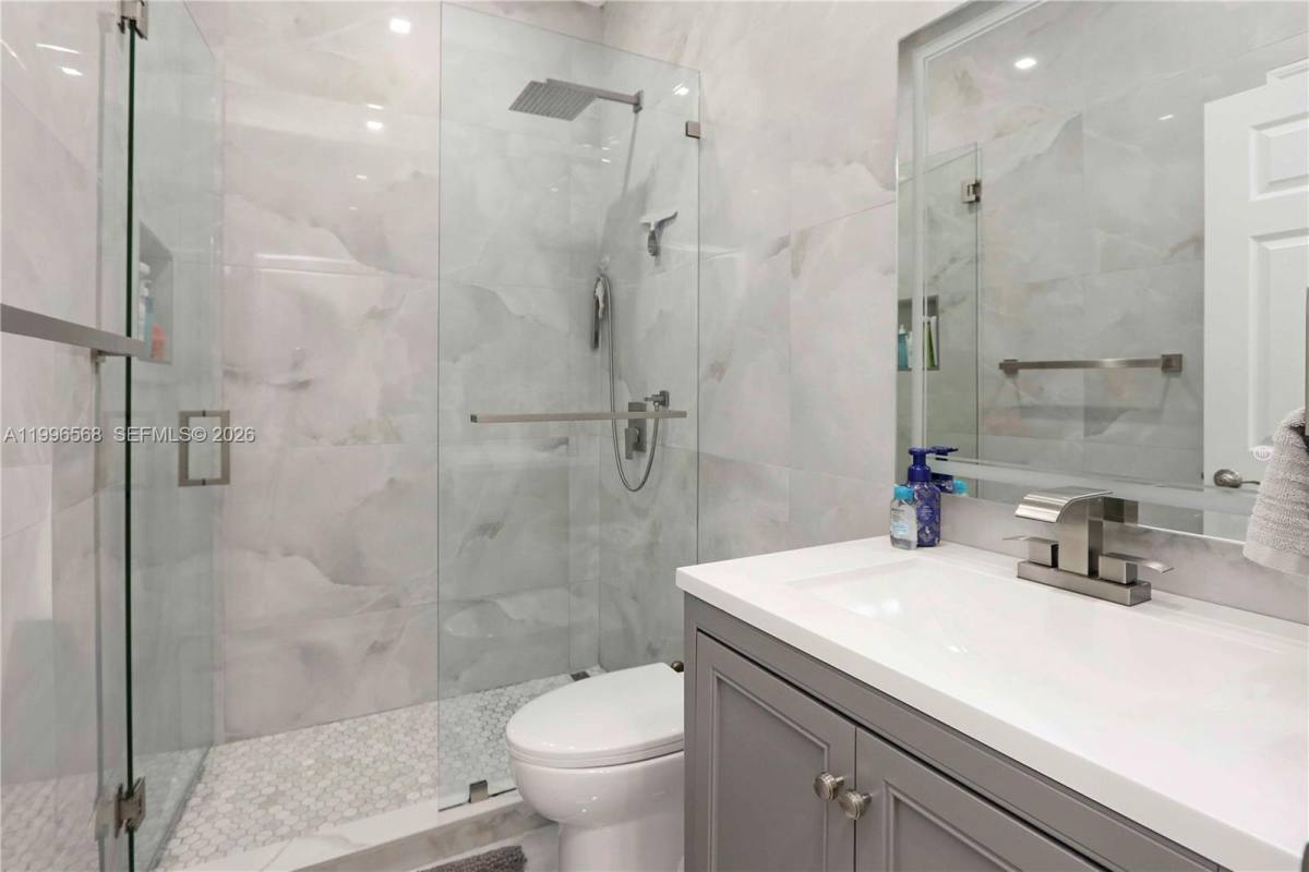 Townhouse for rent at 10628 W 33rd Way, Hialeah, FL 33018