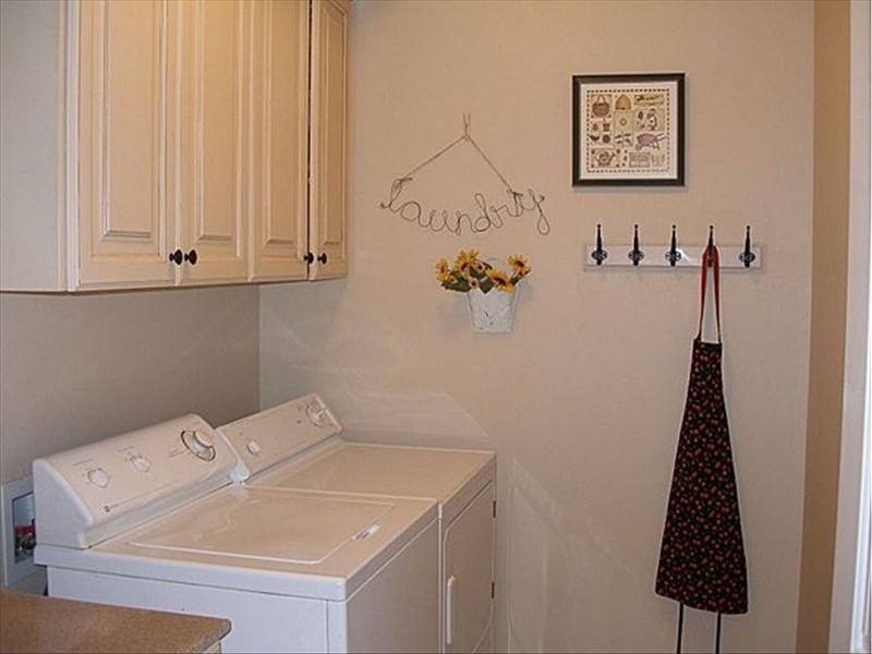 House for rent at 12589 S Sunlight Hill Court, Herriman, UT 84096