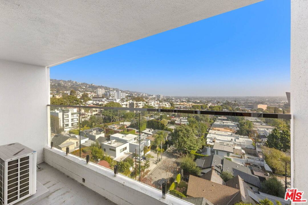 Apartment for rent at 838 N Doheny Dr #906, West Hollywood, CA 90069