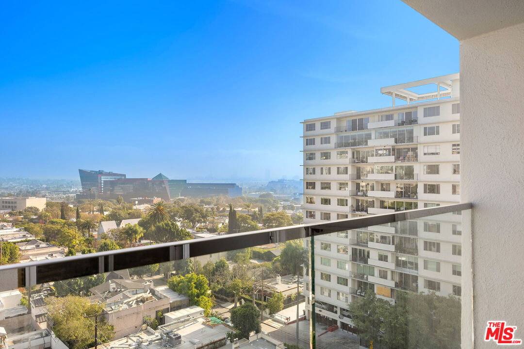 Apartment for rent at 838 N Doheny Dr #906, West Hollywood, CA 90069