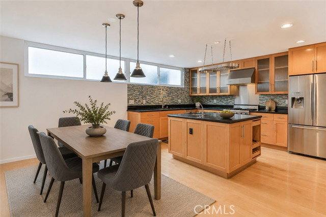 Townhouse for rent at 1115 19th St, Santa Monica, CA 90403