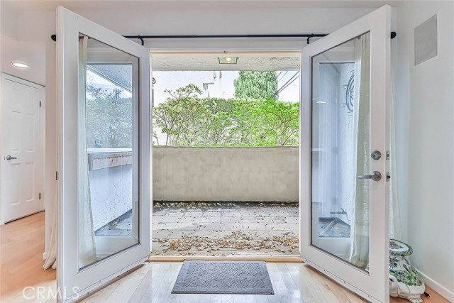Townhouse for rent at 1115 19th St, Santa Monica, CA 90403