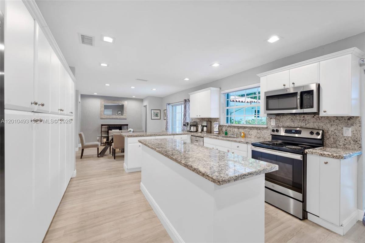 House for rent at 7711 Coquina Dr #SFH, Miami Beach, FL 33141