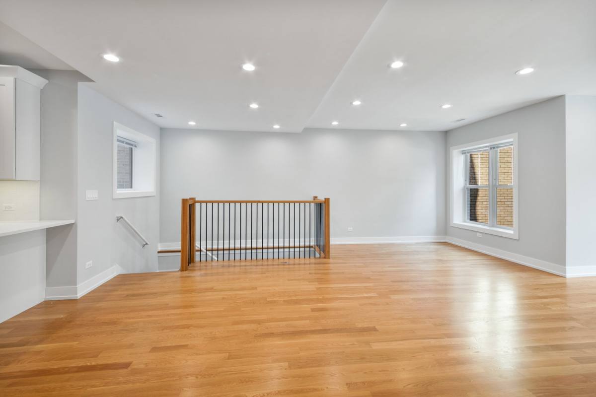 Apartment for rent at 4626 N Ashland Ave #1N, Chicago, IL 60640