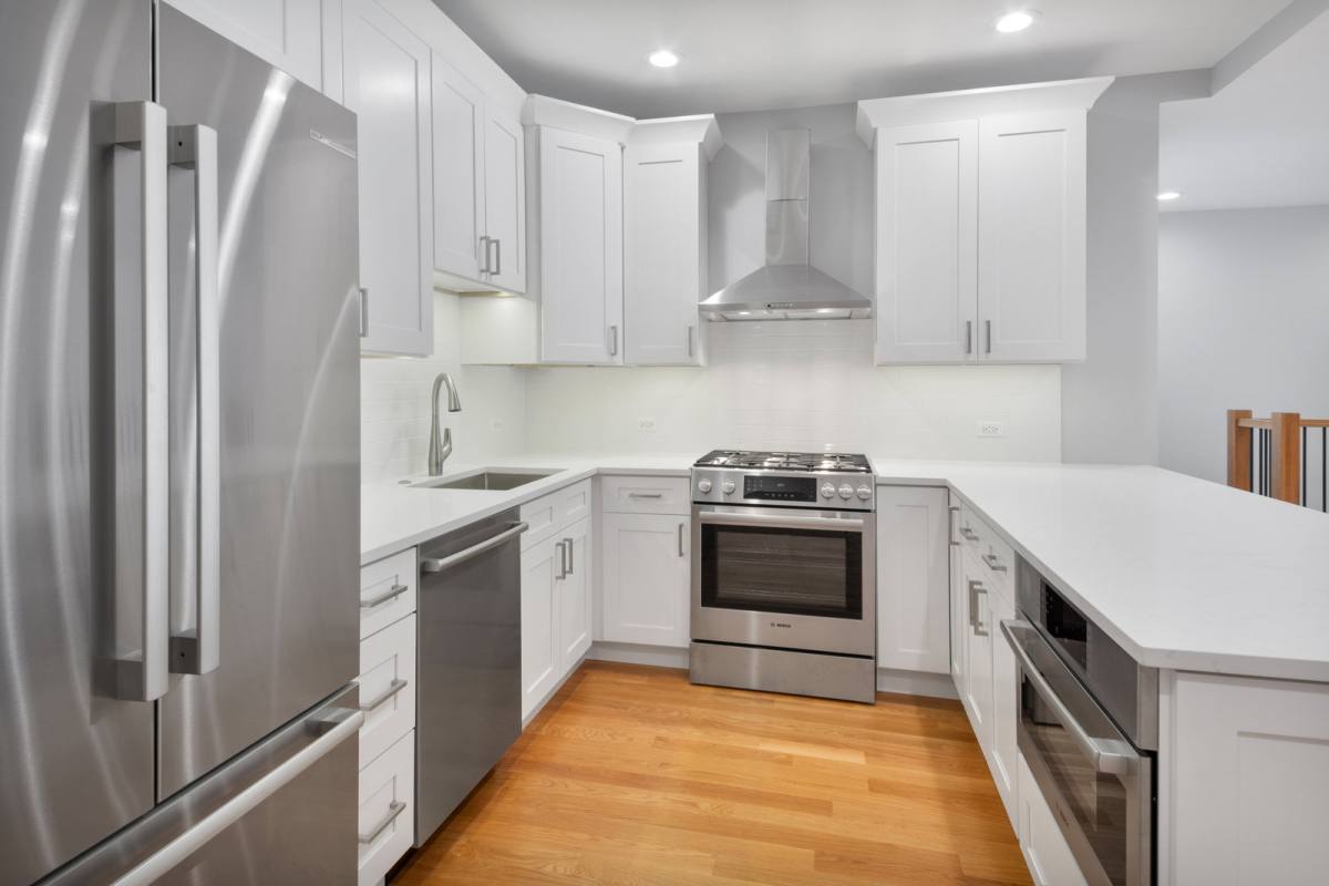 Apartment for rent at 4626 N Ashland Ave #1N, Chicago, IL 60640