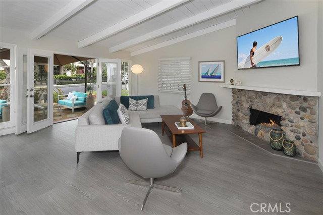 House for rent at 321 Iris Ave, Corona Del Mar, CA 92625