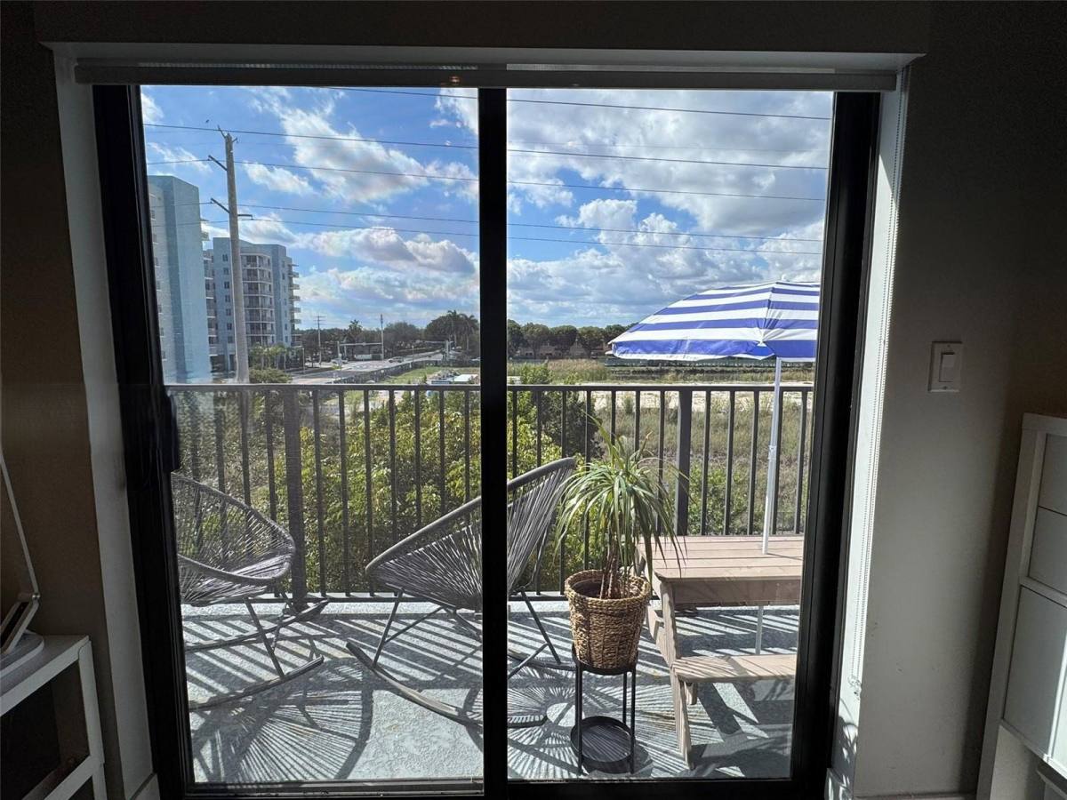 Condo for rent at 10455 NW 82nd St #32, Miami, FL 33178