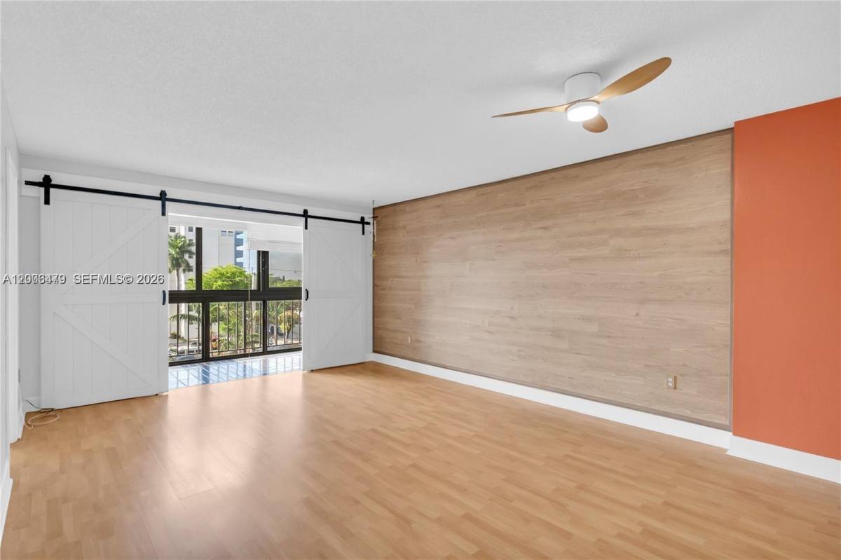 5055 NW 7th St #500, Miami, FL 33126 - Apartment for Rent