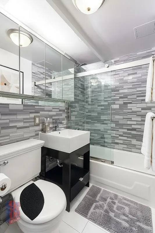 Apartment for rent at 521 E 5th St #3B, New York, NY 10009