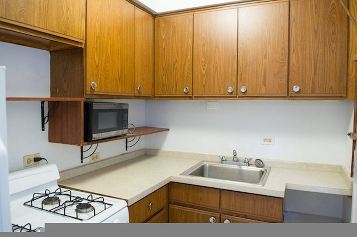 Apartment for rent at 1606 W Sunnyside Ave #1S, Chicago, IL 60640