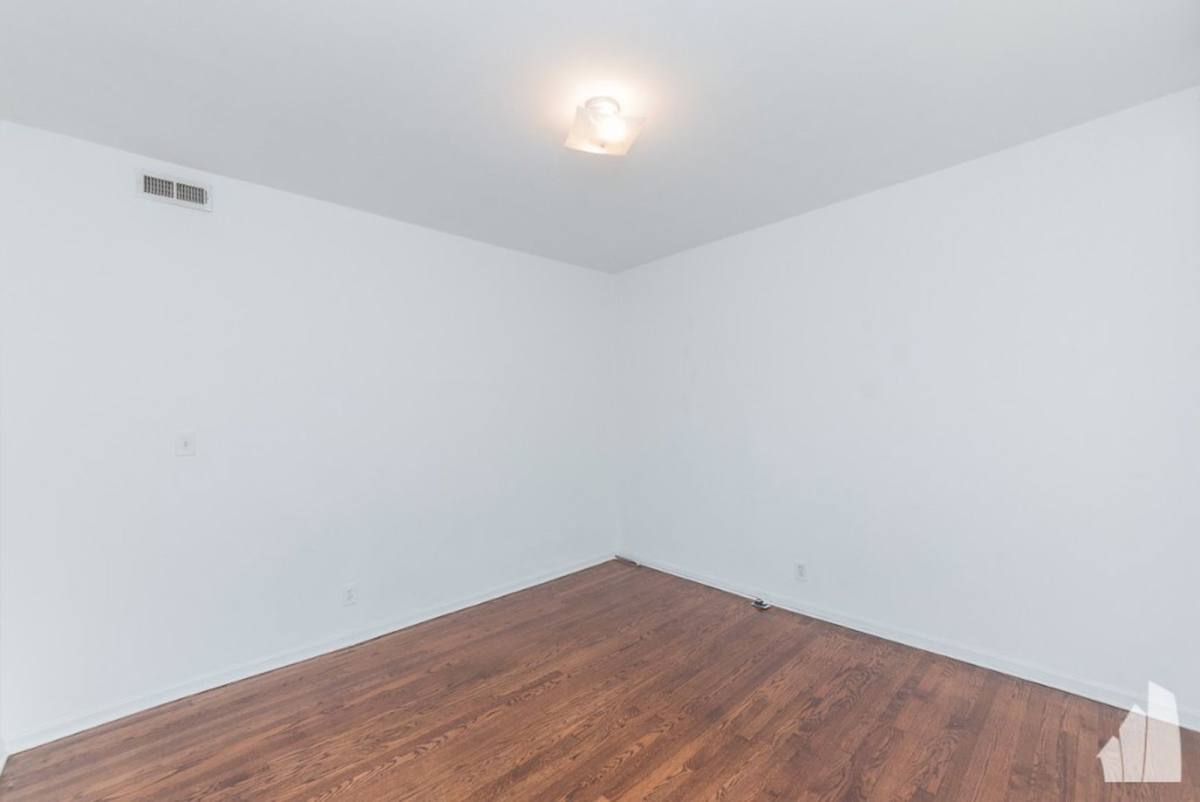 Apartment for rent at 1940 W Winona St #3, Chicago, IL 60640