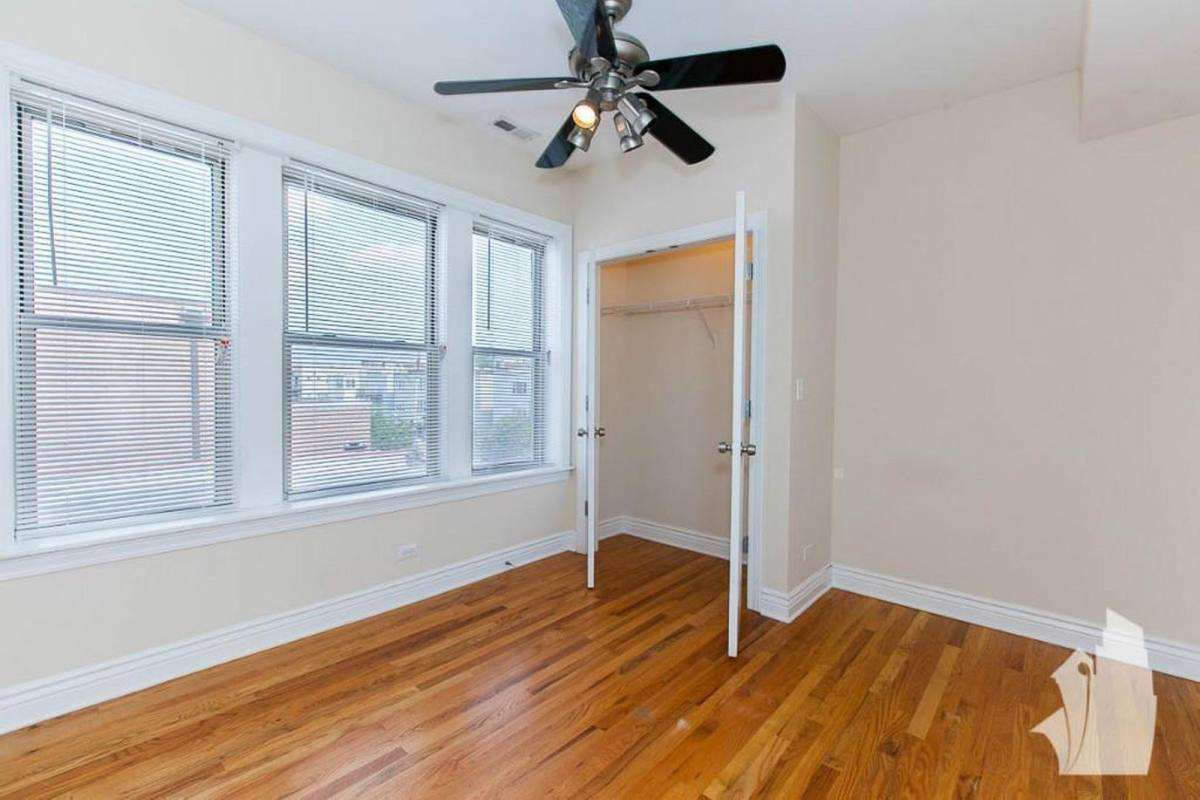 Apartment for rent at 1212 W Waveland Ave #2, Chicago, IL 60613