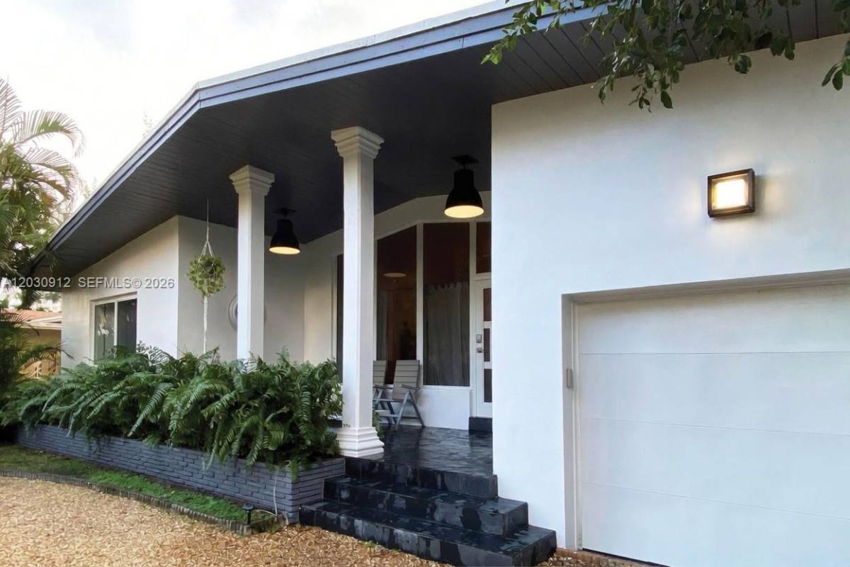 House for rent at 1030 NE 81st St, Miami, FL 33138