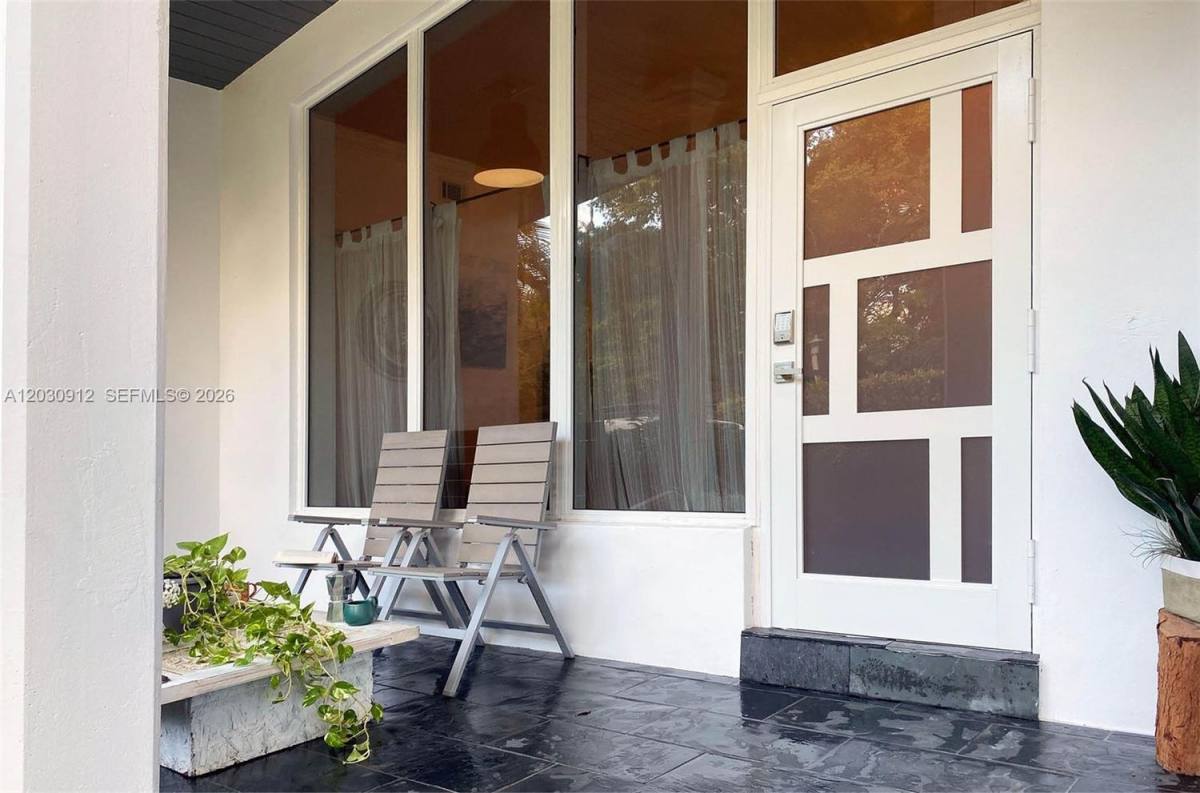 House for rent at 1030 NE 81st St, Miami, FL 33138