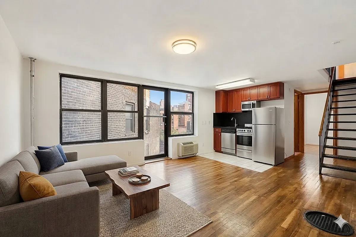 Apartment for rent at 29 7th Ave S #4C, New York, NY 10014