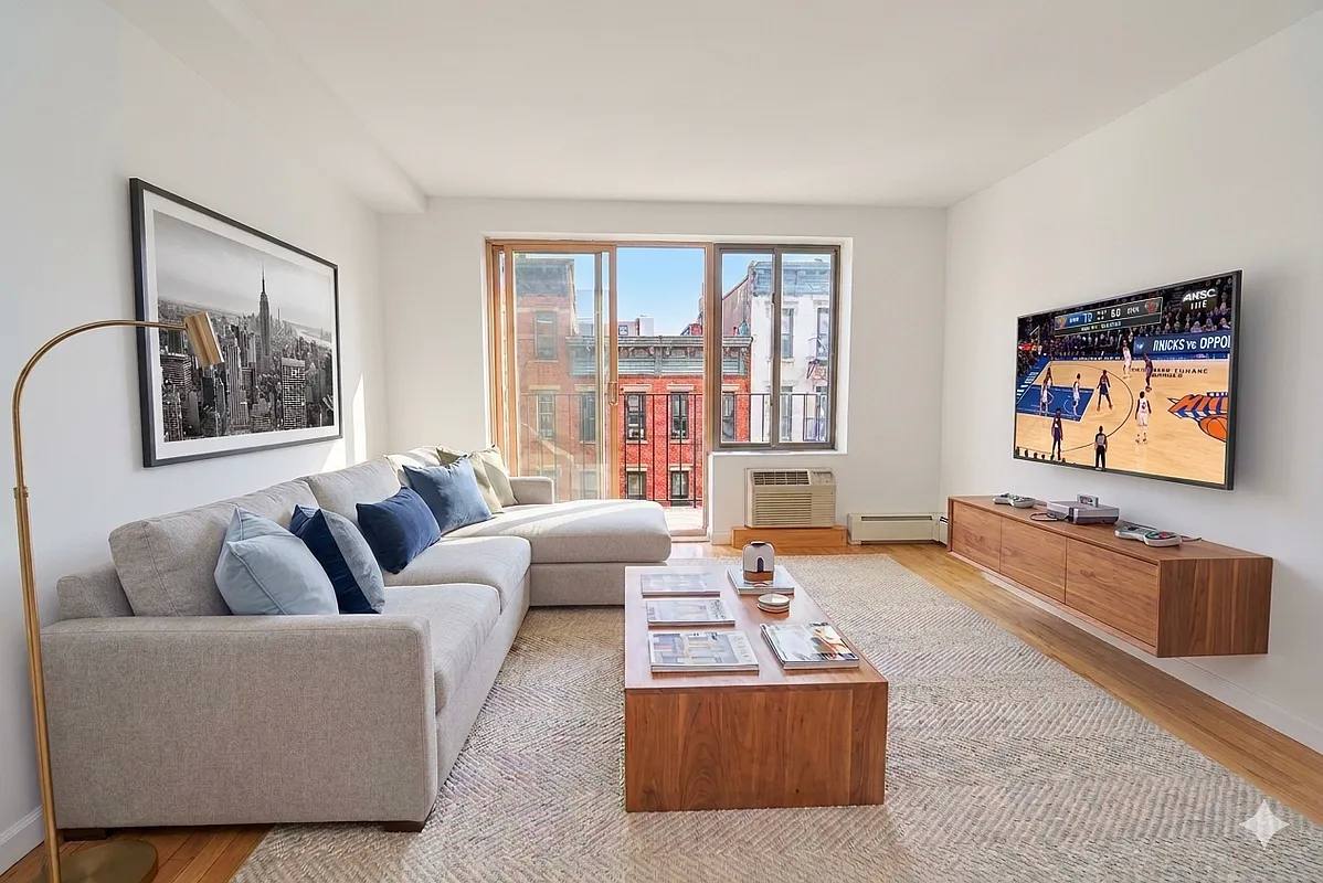 Apartment for rent at 212 E 10th St #5A, New York, NY 10003