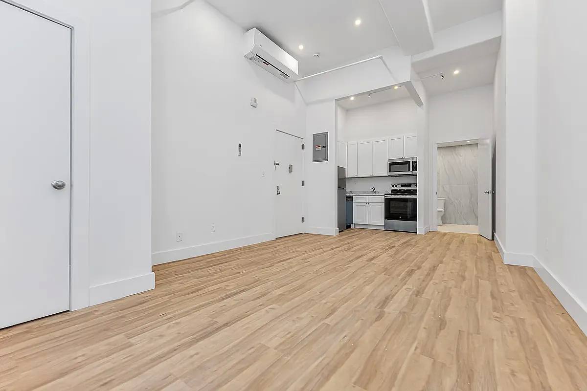 Apartment for rent at 81 Willoughby St #410, Brooklyn, NY 11201