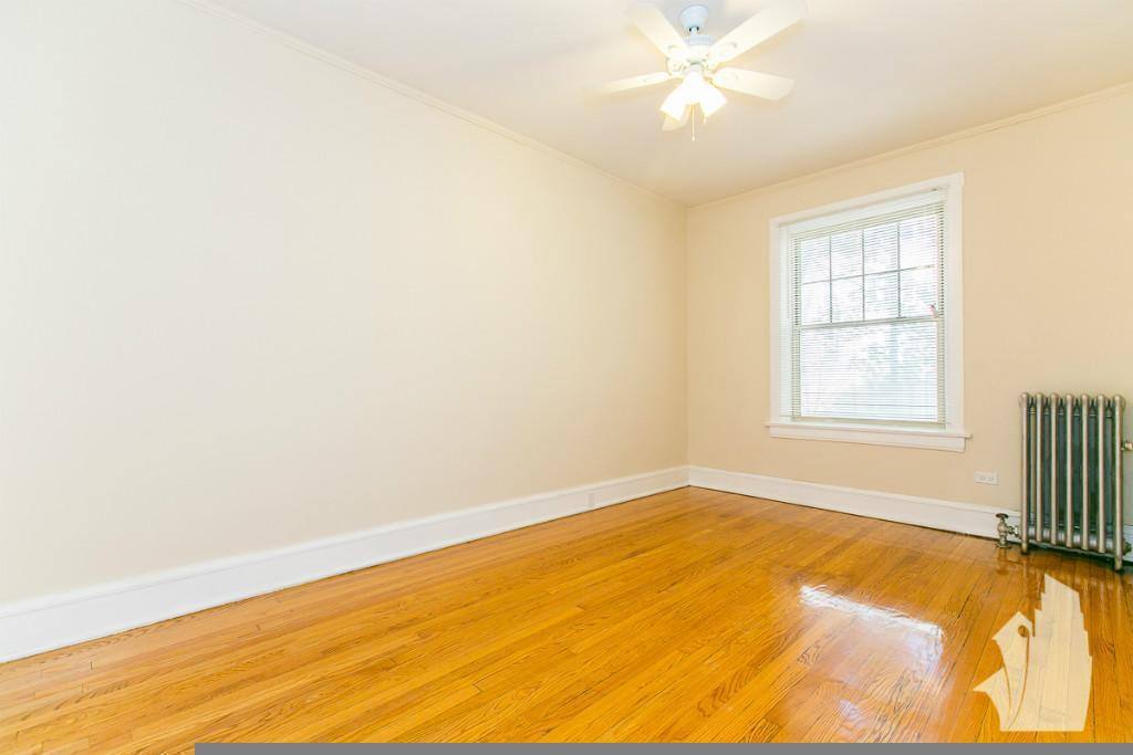 Apartment for rent at 1603 W Berteau Ave, Chicago, IL 60613